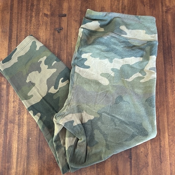 J Crew Factory Printed cropped everyday leggings AL017 XL camo green - Picture 3 of 4